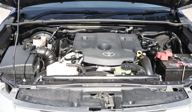 
								TOYOTA FORTUNER full									