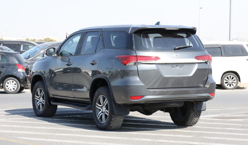 
								TOYOTA FORTUNER full									