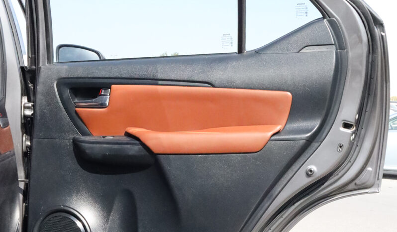 
								TOYOTA FORTUNER full									
