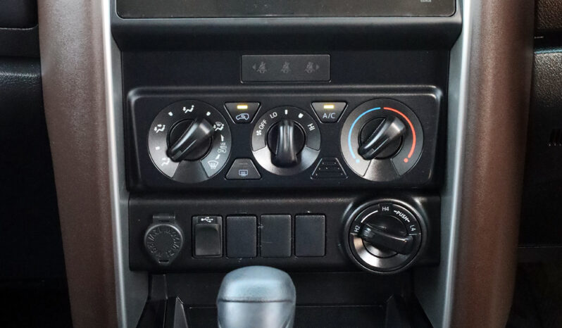 
								TOYOTA FORTUNER full									