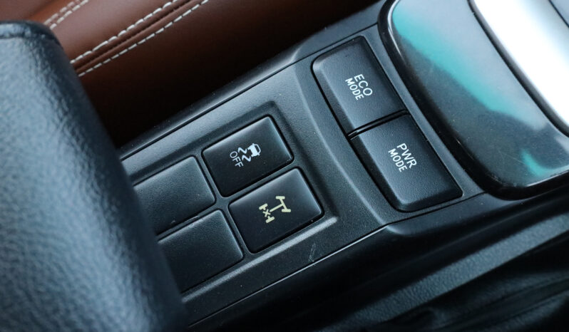 
								TOYOTA FORTUNER full									