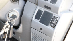
										TOYOTA LAND CRUISER full									