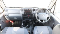 
										TOYOTA LAND CRUISER full									