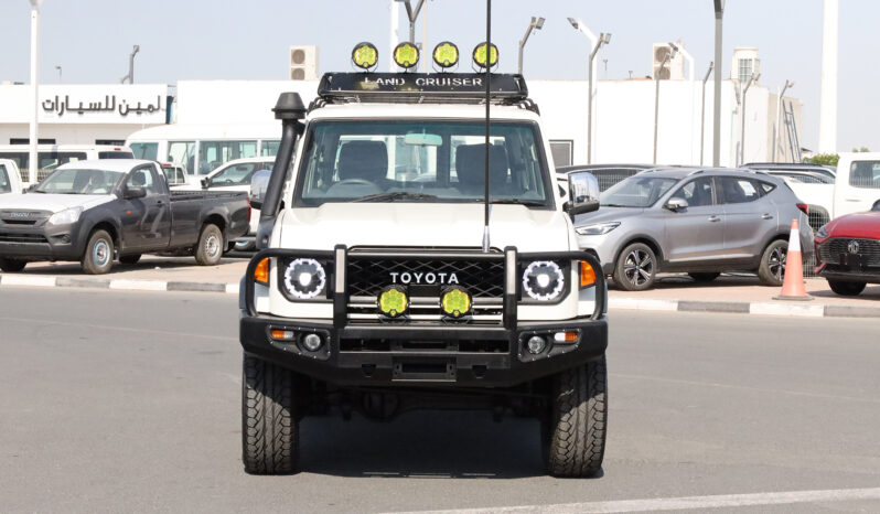 
								TOYOTA LAND CRUISER full									