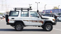 
										TOYOTA LAND CRUISER full									