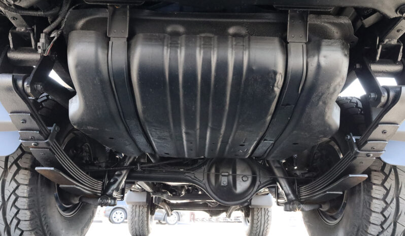 
								TOYOTA LAND CRUISER full									
