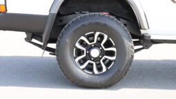 
										TOYOTA LAND CRUISER full									