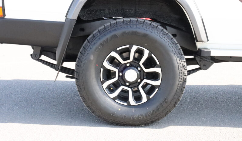 
								TOYOTA LAND CRUISER full									