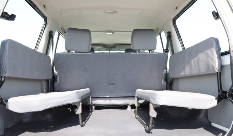 
								TOYOTA LAND CRUISER full									