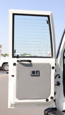 
										TOYOTA LAND CRUISER full									