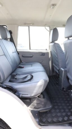 
										TOYOTA LAND CRUISER full									