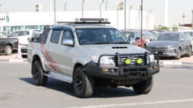 TOYOTA HILUX (PICKUP)