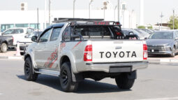 TOYOTA HILUX (PICKUP)