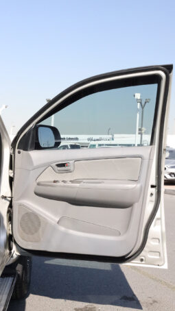 
										TOYOTA HILUX (PICKUP) full									