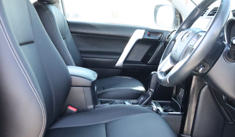 
								TOYOTA LAND CRUISER (PRADO) full									