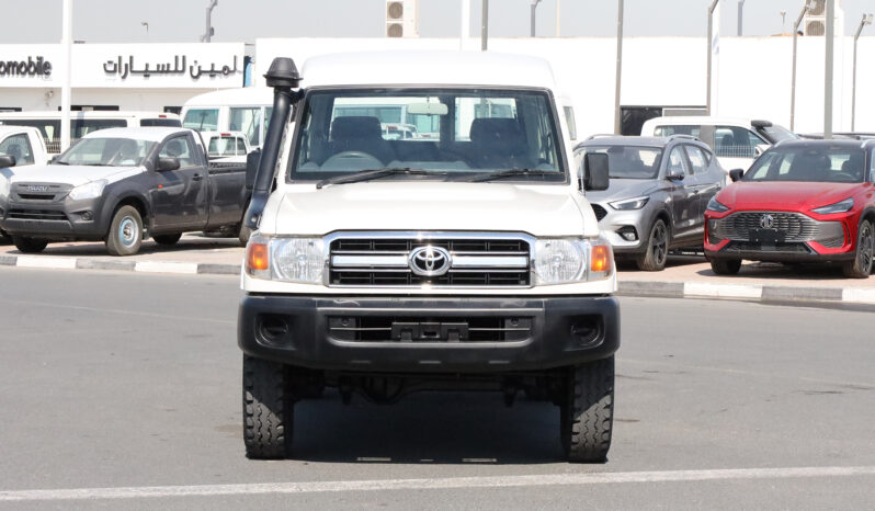 
								TOYOTA LAND CRUISER full									