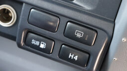 
										TOYOTA LAND CRUISER full									