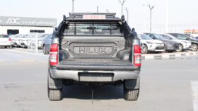 TOYOTA HILUX (PICKUP)