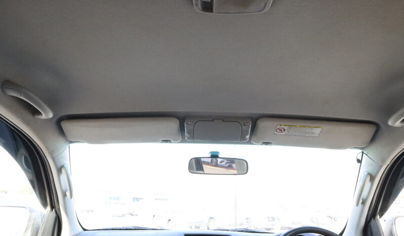 
								TOYOTA HILUX (PICKUP) full									