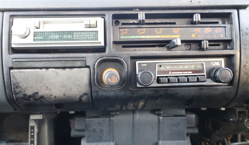 
								MITSUBISHI CANTER PICKUP (DUMP) full									
