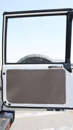 
										TOYOTA LAND CRUISER full									