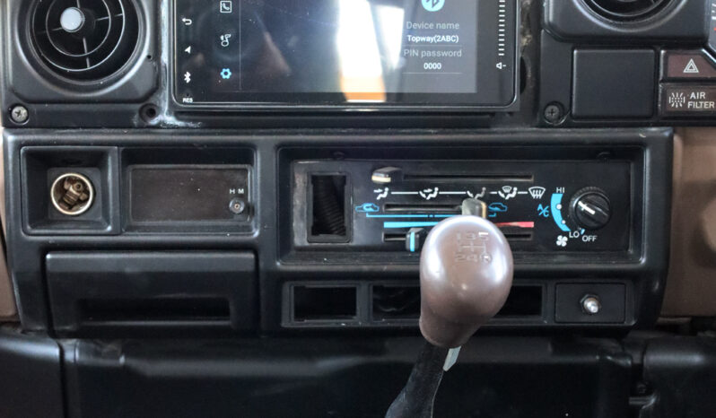 
								TOYOTA LAND CRUISER full									