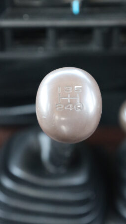 
										TOYOTA LAND CRUISER full									