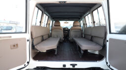 
										TOYOTA LAND CRUISER full									
