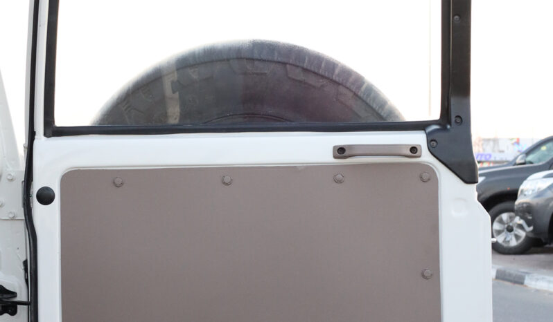 
								TOYOTA LAND CRUISER full									