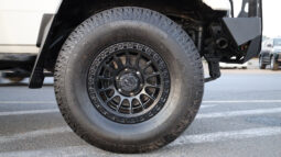 
										TOYOTA LAND CRUISER full									