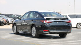 TOYOTA LEXUS (ES300H)