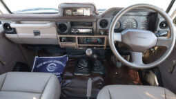 
										TOYOTA LAND CRUISER full									