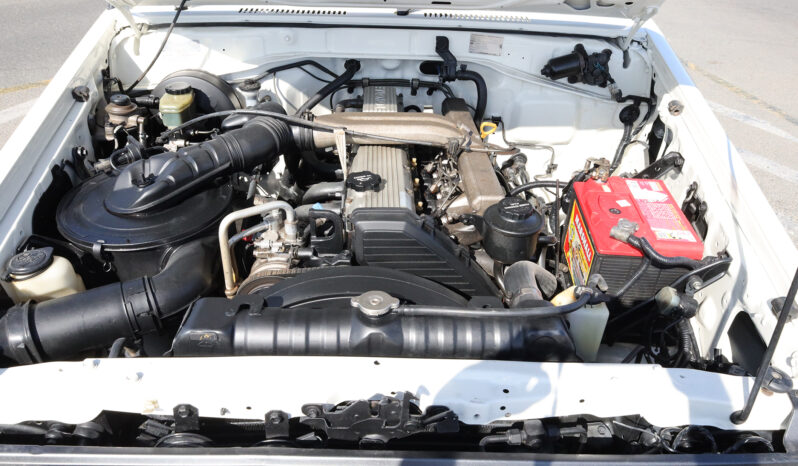 
								TOYOTA LAND CRUISER full									