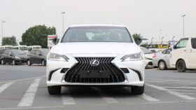 TOYOTA LEXUS (ES300H)