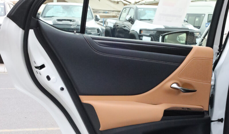 
								TOYOTA LEXUS (ES300H) full									
