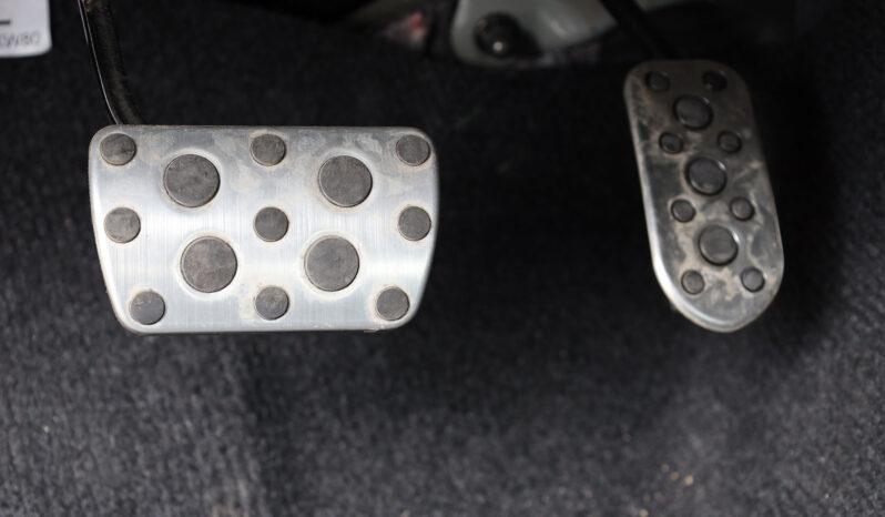 
								TOYOTA HILUX GR (SPORT) full									