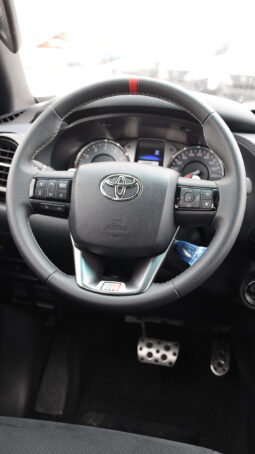 
										TOYOTA HILUX GR (SPORT) full									