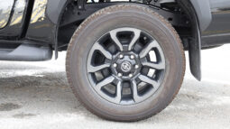 
										TOYOTA HILUX ADVENTURE full									