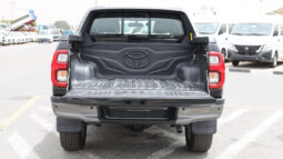
										TOYOTA HILUX ADVENTURE full									