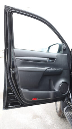 
										TOYOTA HILUX ADVENTURE full									