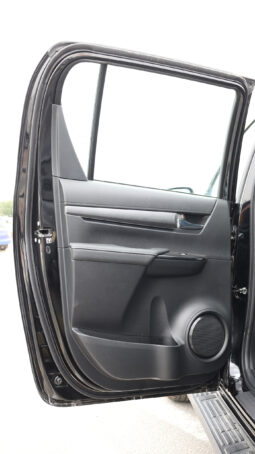 
										TOYOTA HILUX ADVENTURE full									