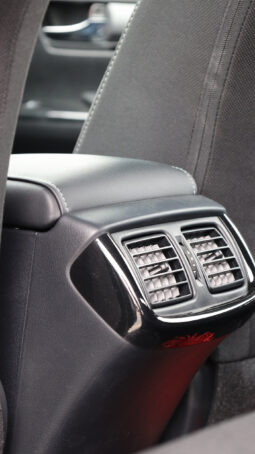 
										TOYOTA HILUX ADVENTURE full									