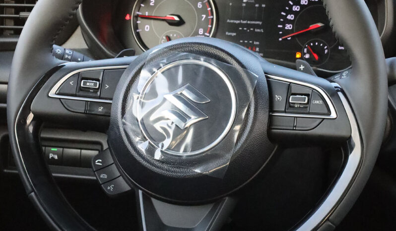 
								SUZUKI SWIFT full									