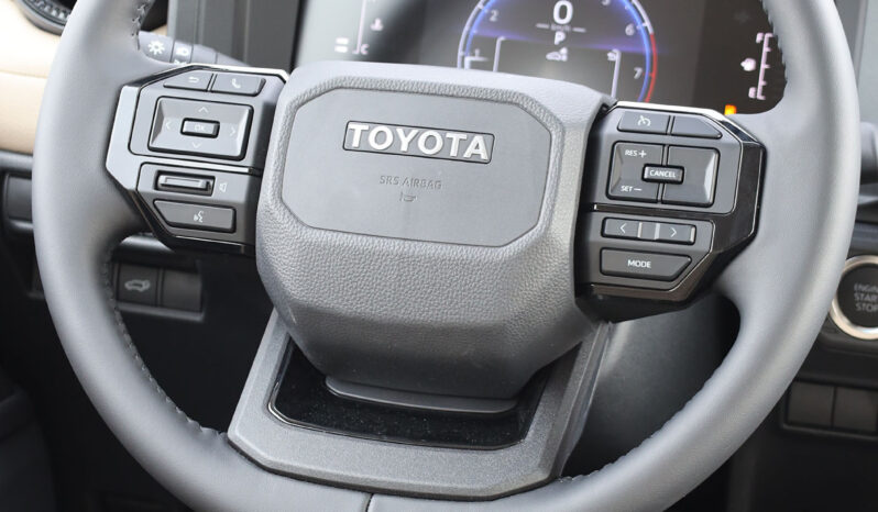 
								TOYOTA LAND CRUISER PRADO full									
