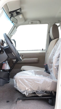 
										TOYOTA LAND CRUISER full									