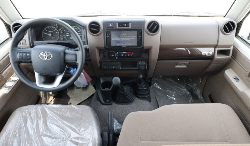 
								TOYOTA LAND CRUISER full									
