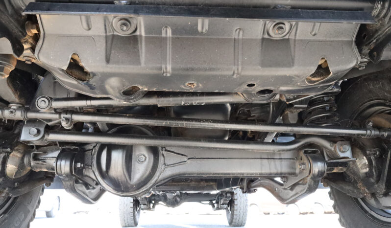 
								TOYOTA LAND CRUISER full									