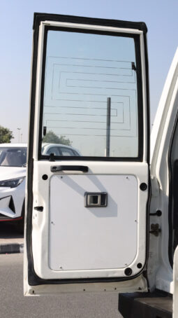 
										TOYOTA LAND CRUISER full									