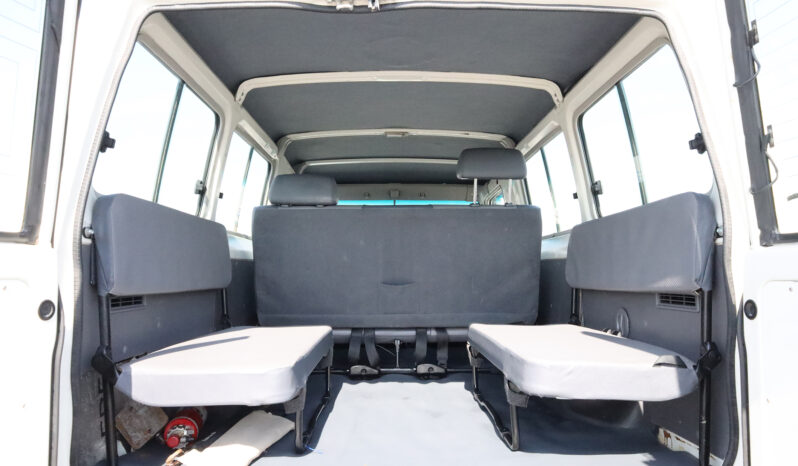 
								TOYOTA LAND CRUISER full									