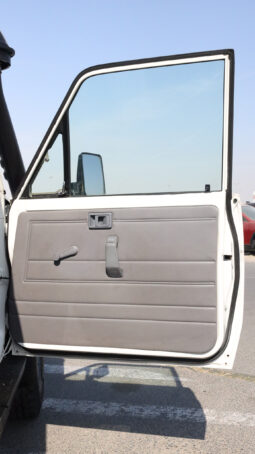 
										TOYOTA LAND CRUISER full									